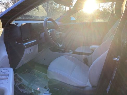 Used 2025 Hyundai Kona SEL FWD image 9