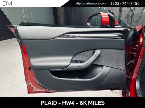 Used 2024 Tesla Model S Plaid AWD/4WD image 24