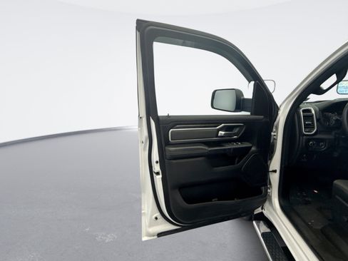 Used 2023 RAM 1500 Big Horn AWD/4WD image 9