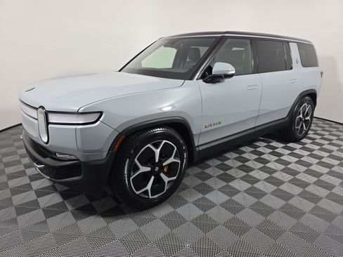 Used 2024 Rivian R1S Adventure AWD/4WD image 1