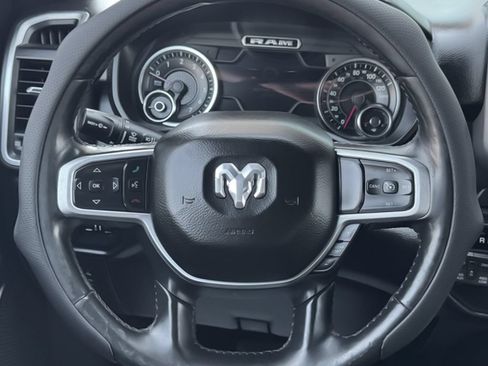 Used 2019 RAM 1500 Big Horn AWD/4WD image 18