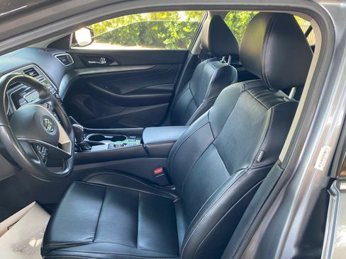 Used 2022 Nissan Maxima SV w/ Floor Mat Group FWD image 28