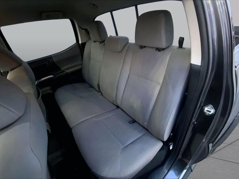 Used 2019 Toyota Tacoma SR5 RWD image 20