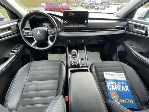 Used 2024 Mitsubishi Outlander SE image 23
