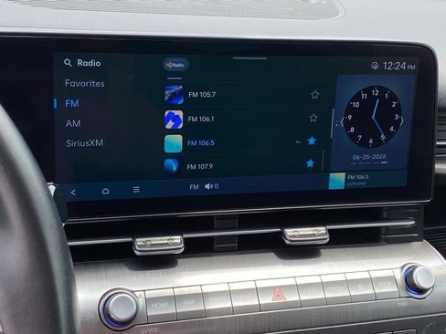 Used 2025 Hyundai Kona SEL FWD image 17