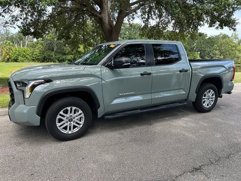 Used 2024 Toyota Tundra SR5 w/ SR5 Convenience Package RWD image 2