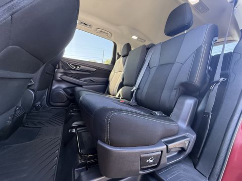 Certified 2023 Subaru Ascent Premium w/ Convenience Package image 17