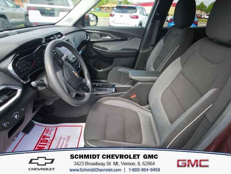 Used 2023 Chevrolet TrailBlazer LT FWD image 12