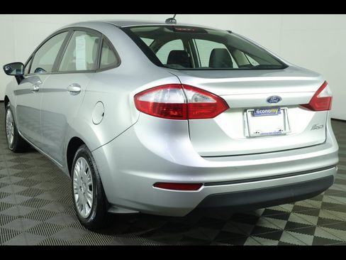Used 2016 Ford Fiesta S image 7