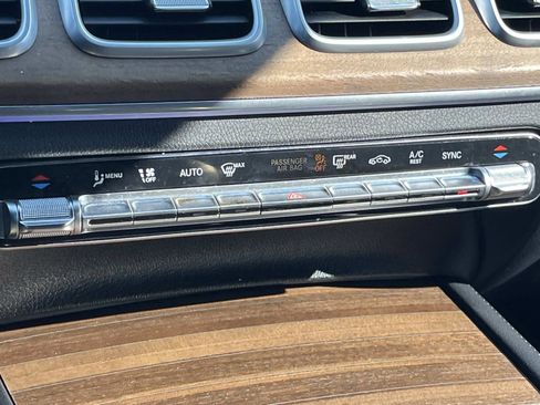 Certified 2021 Mercedes-Benz GLS 580 4MATIC image 29