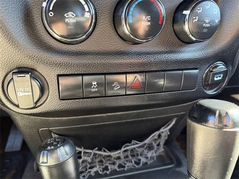 Used 2014 Jeep Wrangler Sport image 21