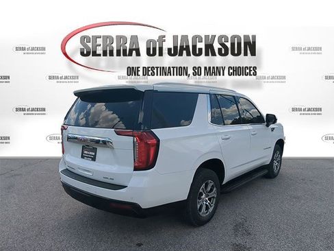 Used 2023 GMC Yukon SLE image 9