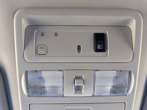 Used 2019 Nissan Titan Platinum Reserve image 12