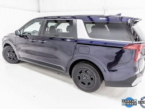 Used 2025 Kia Carnival LXS image 4