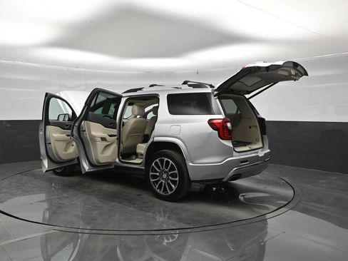 Used 2020 GMC Acadia Denali w/ LPO, Adventure Package AWD/4WD image 42