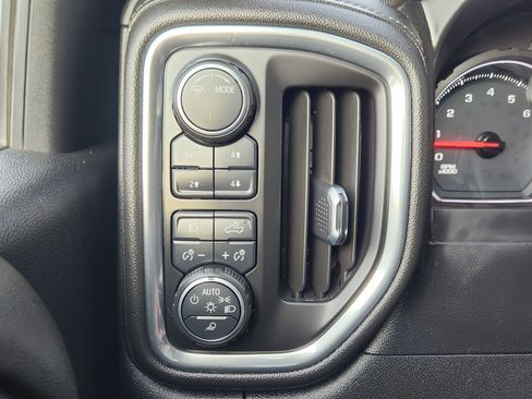 Used 2020 Chevrolet Silverado 3500 LTZ image 28