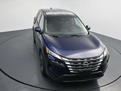 Used 2024 Nissan Rogue SV AWD/4WD image 21