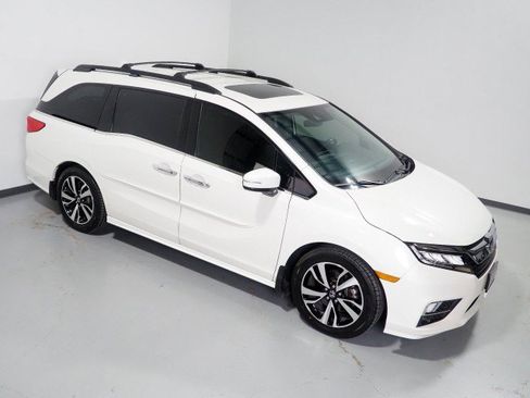 Used 2018 Honda Odyssey Elite image 11