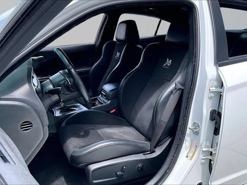 Used 2018 Dodge Charger R/T Scat Pack RWD image 21