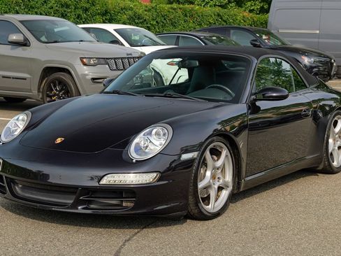 Used 2006 Porsche 911 Carrera RWD image 4