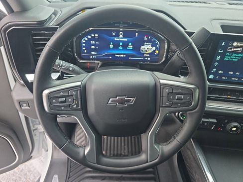 Used 2025 Chevrolet Silverado 2500 LTZ w/ LTZ Plus Package image 14