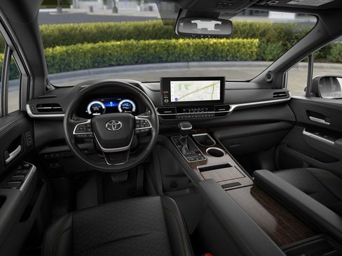 New 2026 Toyota Sienna Limited image 19
