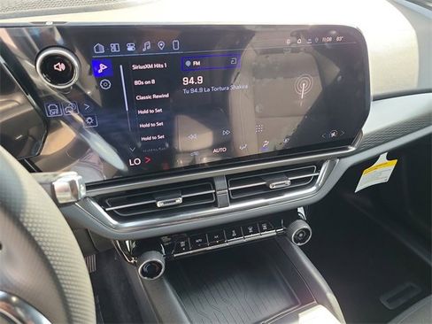 New 2026 Chevrolet Equinox EV LT image 30