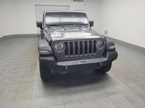 Used 2018 Jeep Wrangler Unlimited Sport S AWD/4WD image 14