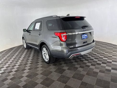 Used 2017 Ford Explorer XLT w/ Equipment Group 202A AWD/4WD image 7