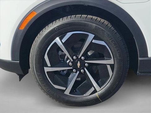 New 2026 Chevrolet Equinox EV LT image 10