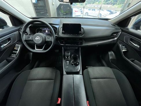 Used 2024 Nissan Rogue SV FWD image 24