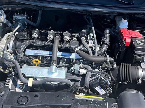 Used 2025 Nissan Versa SV FWD image 31