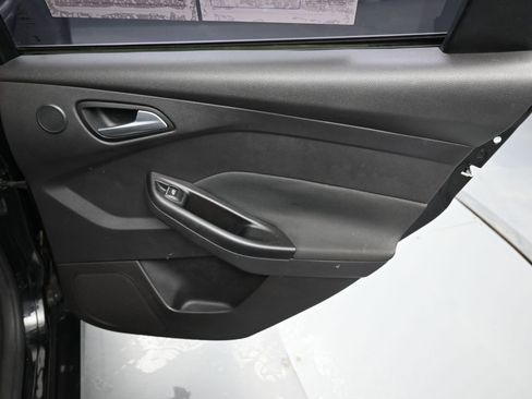 Used 2014 Ford Focus ST w/ Equipment Group 202A image 32