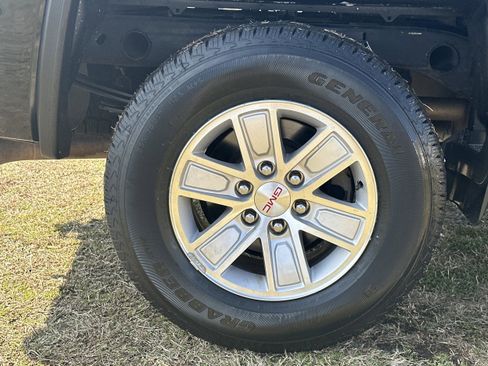 Used 2018 GMC Sierra 1500 2WD Double Cab w/ Sierra Convenience Package image 17