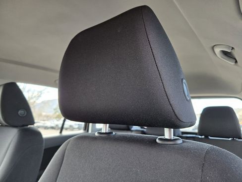 Used 2017 Volkswagen Tiguan Limited w/ Premium Package image 23