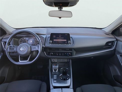 Used 2023 Nissan Rogue S image 15