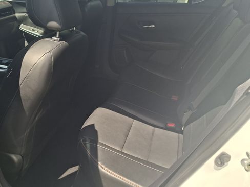 Used 2023 Nissan Sentra SR w/ SR Premium Package FWD image 20