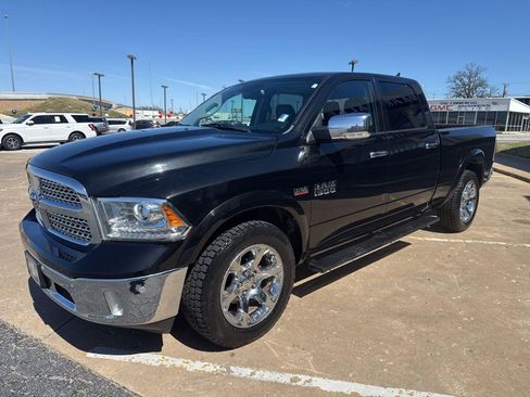 Used 2018 RAM 1500 Laramie w/ Convenience Group image 7