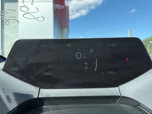 Used 2026 Toyota Prius LE FWD image 11