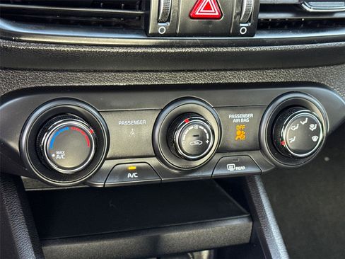 Used 2023 Kia Forte LXS w/ LXS Technology Package FWD image 31