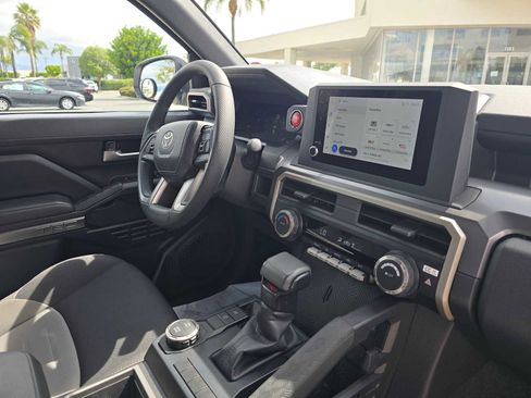 Used 2024 Toyota Tacoma TRD Sport RWD image 10