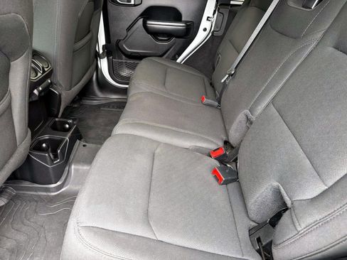 Used 2021 Jeep Wrangler Unlimited Sport AWD/4WD image 7