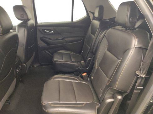 Used 2018 Chevrolet Traverse LT w/ LPO, Floor Liner Package FWD image 18