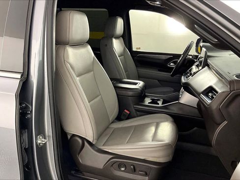 Used 2022 GMC Yukon SLT w/ SLT Luxury Package image 9