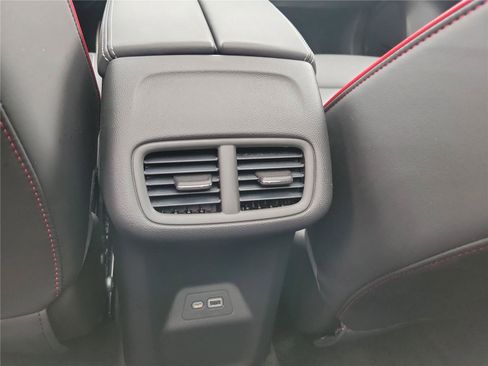 Used 2023 Buick Envision Essence w/ Sport Touring Package AWD/4WD image 14