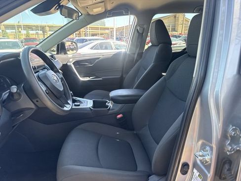 Used 2023 Toyota RAV4 LE AWD/4WD image 26