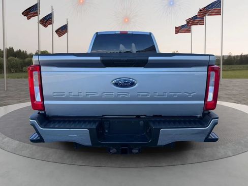 Used 2023 Ford F250 XLT w/ FX4 Off-Road Package AWD/4WD image 7