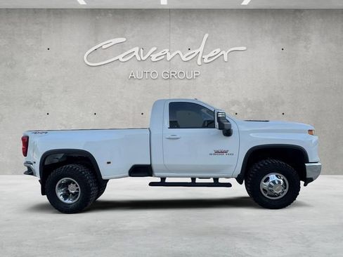 Used 2025 Chevrolet Silverado 3500 LT AWD/4WD image 17