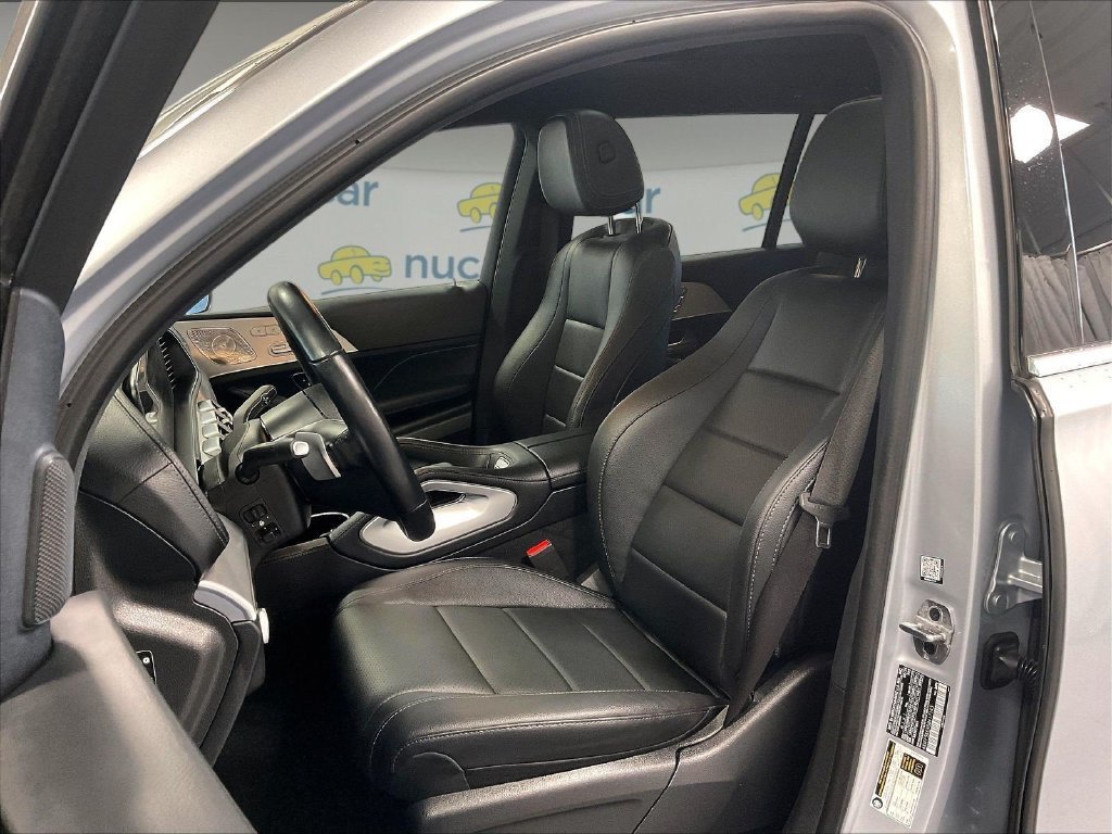 Used 2025 Mercedes-Benz GLS 450 4MATIC image 10
