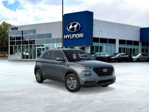 New 2026 Hyundai Venue SE image 2
